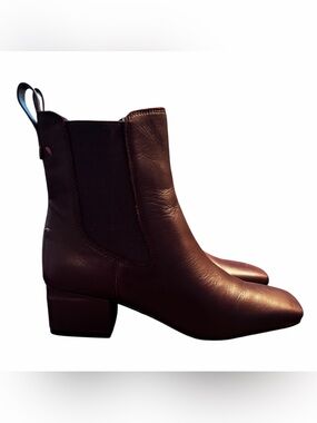 Franco Sarto Plum Leather Chelsea Ankle Boots Block Heel Size 7